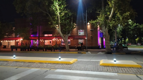 Imagen 4 de 14 de Restaurante En Pleno Funcionamiento, Venta Por Viaje!!! Histórico En San Rafael!!