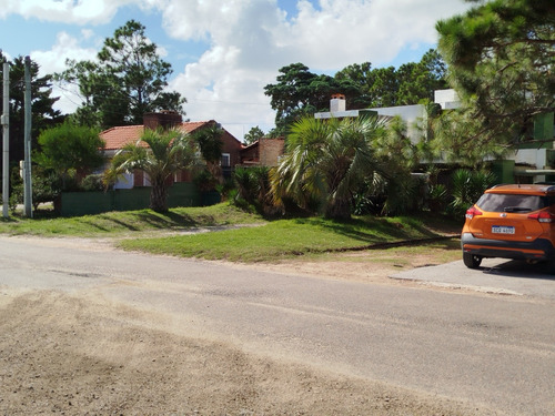 Playa 1 Cuadra Fin De Semana $4900 Enero 135 Dolares A Dos Del Superdevoto Rambla 2 Baños