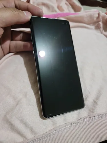 Galaxy S10 Plus Con Fisura No Afecta Nada, Libre (Usado)
