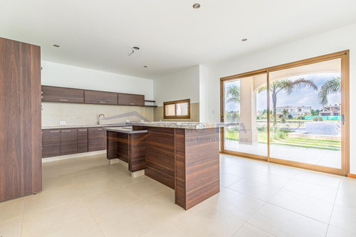 Imagen 10 de 30 de Hermosa Casa En Venta En Country Terravista