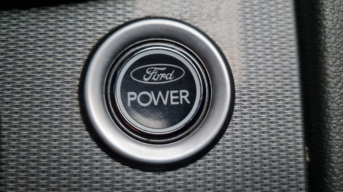 Ford Focus 2 2.0 Ghia At