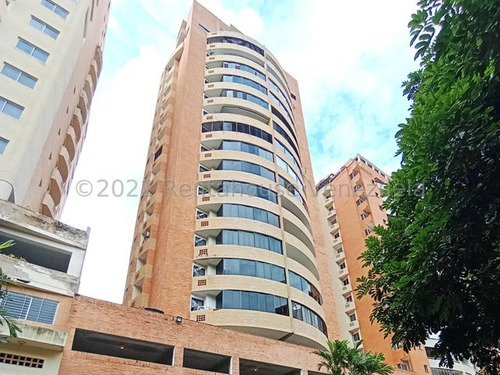 Apartamento En Venta El Parral Valencia Penthouse Espacioso De Lujo Anra 23-7802