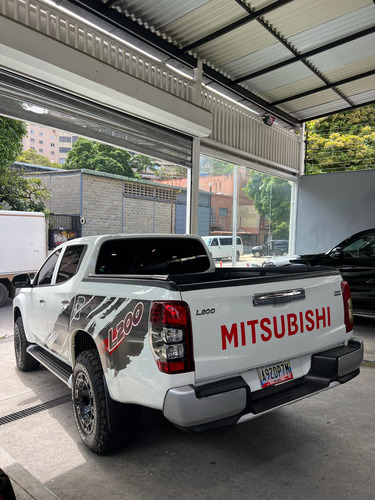 Mitsubishi L200 Sincronica Blanco Unico Dueño