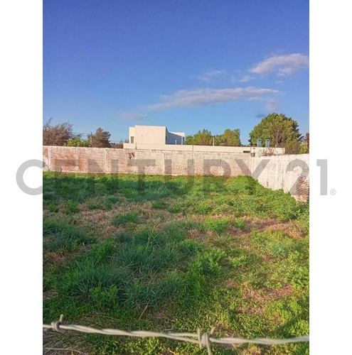 Terreno En Venta, A Cuadras Mall Vivo