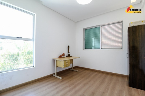 Imagem 10 de 27 de Casa À Venda, 5 Quartos, 1 Suíte, 9 Vagas, Belvedere - Divinópolis/mg - 30848
