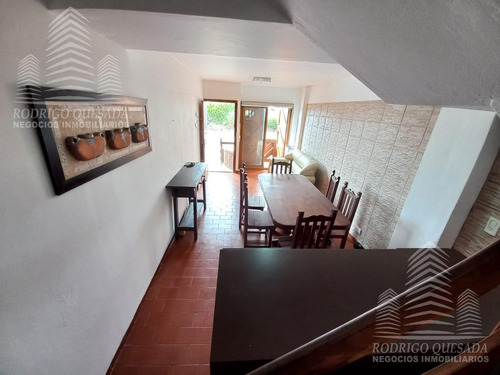 Excelente Triplex En Av. Costanera Al 1400