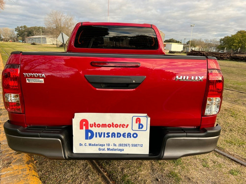 Imagen 7 de 11 de Toyota Hilux D/c 4x4 Dx Pack 2.4 Tdi 2019 Con 74.000 Km