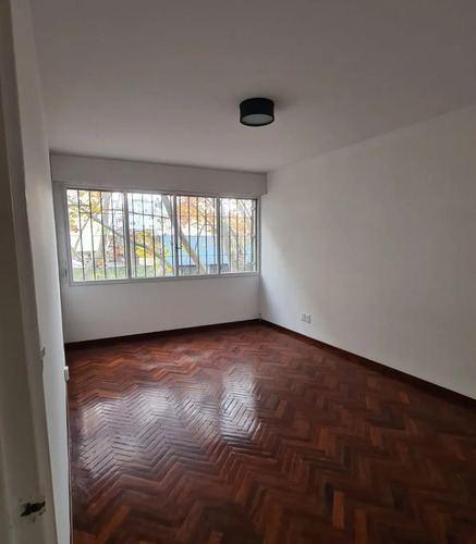 Apartamento Un Dormitorio. Alquiler. Centro Sur