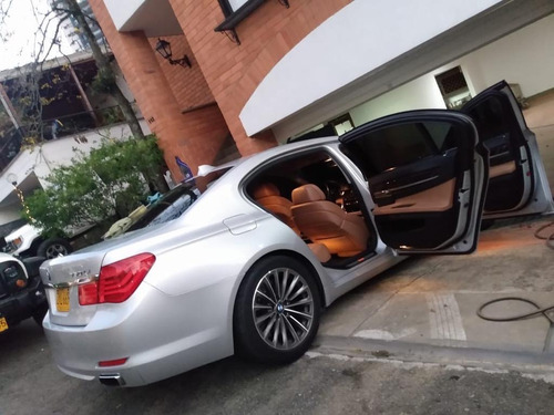 BMW Serie 7 4.4 750li F02