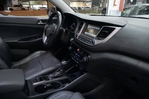Imagem 16 de 20 de Hyundai Tucson 1.6 16v T-gdi Gls 2018