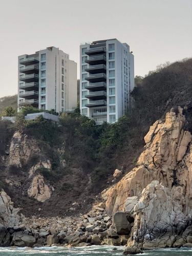 Espectacular Departamento En Los Riscos Acapulco