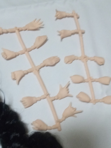 Boneca Blaythe Custum Simples (Usado)