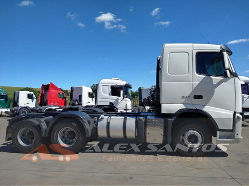 Imagem 4 de 11 de Volvo Fh540 6x4 2012