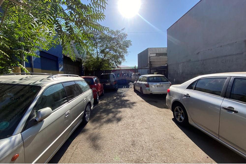 Para Bodega O Desarmaduría En 10 De Julio.