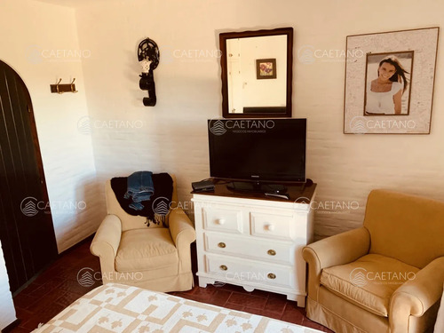 Vendo Hermosa Casa A Una Cuadra Del Mar, Rincón Del Indio.