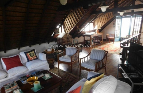 Casa En Venta De 5 Dormitorios En La Barra -ref:3949