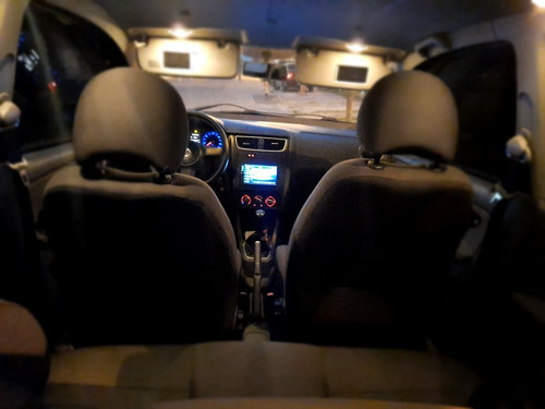 Volkswagen Fox 2011 1.0 Vht Trend Total Flex 3p