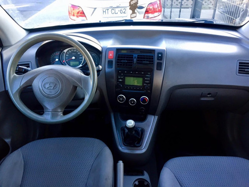 Hyundai Tucson Gl 2.0 2wd 2010