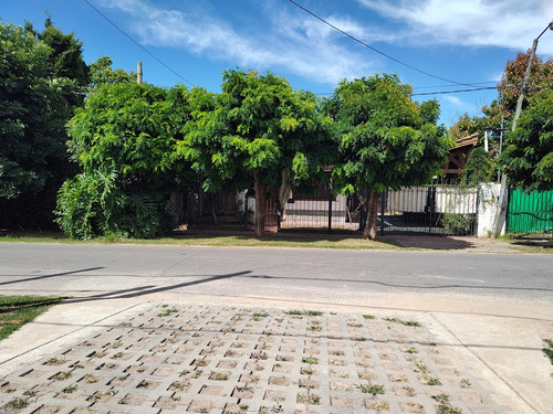 Casa 2 Dormitorios En Venta Con Quincho Apto Banco En Villa Elisa, La Plata, G.b.a. Zona Sur