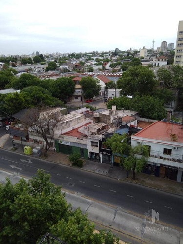 Imagen 10 de 10 de Un Ambiente Con Terraza En Floresta!