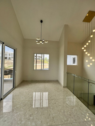 Villa Nueva En Star Hills Puerto Plata De 4 Habitaciones De Oporunidad Con 700m2 De Solar