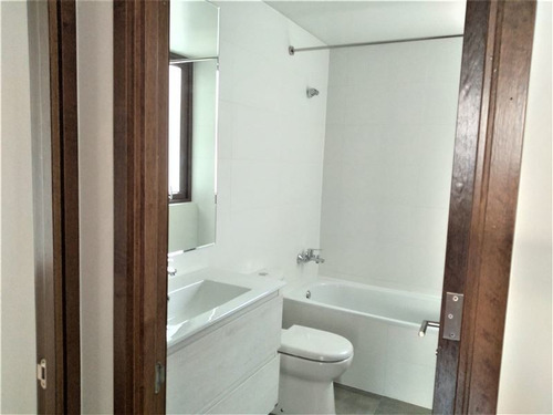 Imagen 6 de 6 de Exclusiva Casa En Condominio / Barrio Vaticano