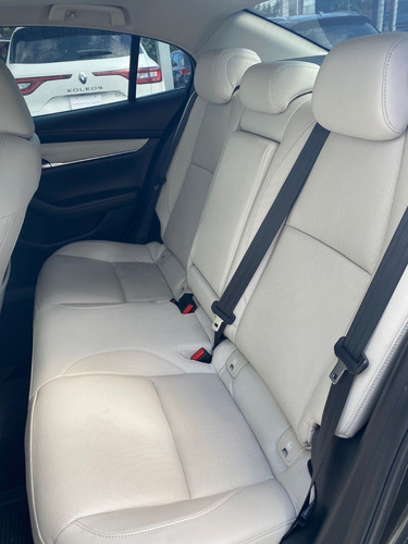 Imagen 11 de 14 de Mazda 3 I Grand Touring 2020