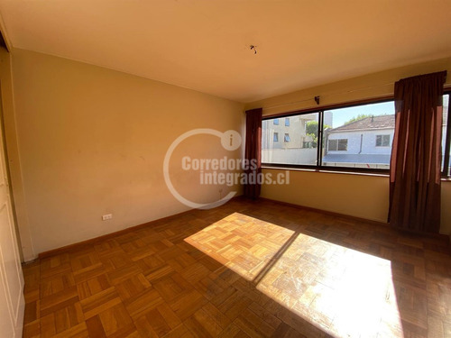 Venta Casa En Viña Del Mar, Sector Oriente,solida Y Luminosa