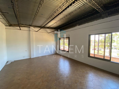 Imagen 11 de 13 de Excelente Local Comercial / Deposito En 202 Y Ruta 8 - Edificio En Block