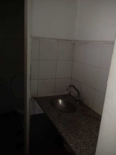 Imagen 7 de 10 de Alquiler Local Comercial En San Justo