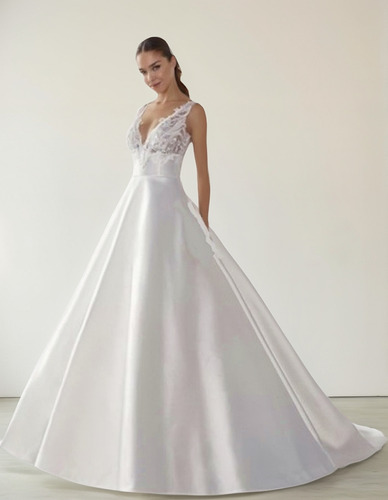 Vestidos De Novia Sandra Yan, A Medida. Blanco Y Natural