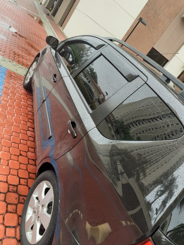 Nissan Livina 2012 1.8 Sl Flex Aut. 5p