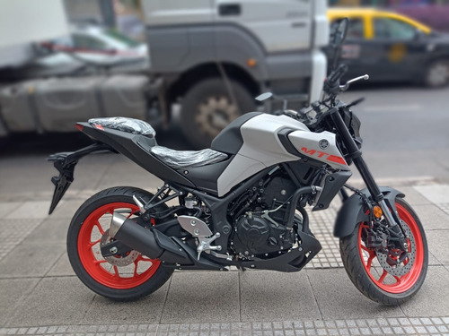 Imagen 3 de 15 de Yamaha Mt 03 2021 0 Km Performance Bikes