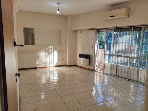 Imagen 4 de 15 de Ph 1er Piso De 3amb Con Terraza A Metros De Zona Comercial Monte Castro