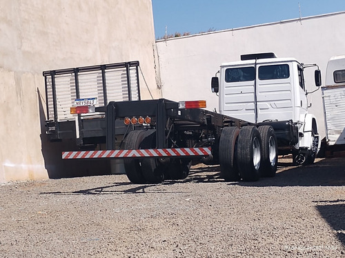 Imagem 4 de 8 de Mercedes Bens Atron 2324