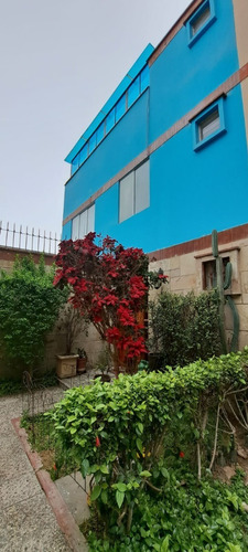 Imagen 2 de 17 de Casa Remodelada, 1 Cuadra Parque De La Pera