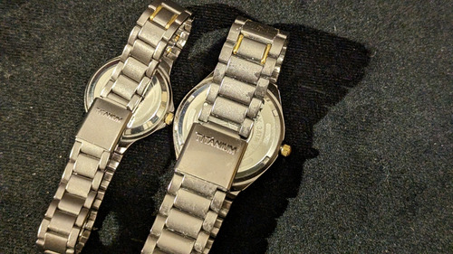 Pareja De Relojes Philip Persio De Titanio Japoneses Genuino (Usado)