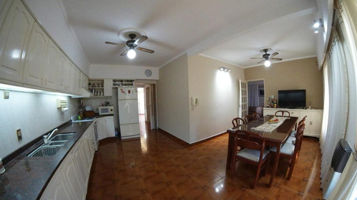 Imagen 2 de 12 de Venta De Casa 3 Dormitorios En Esperanza