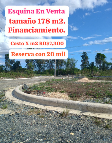 Se Vende Hermosa Esquina De 178 M2 En Villa Mella 