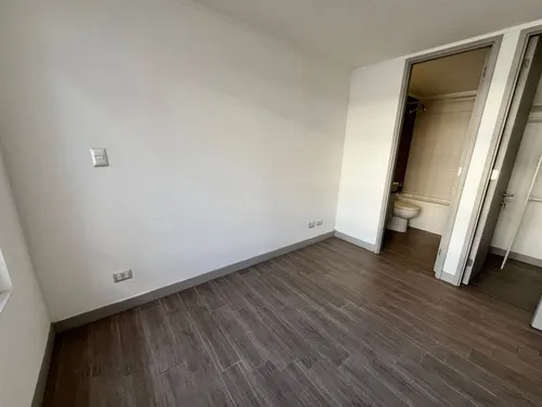 Depa En Venta De 1 Dorm. 1estac Club Hipico