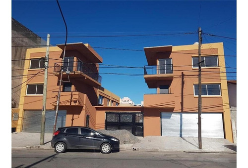 Imagen 11 de 12 de Dúplex De 3 Amb C/cochera En Ramos Mejía