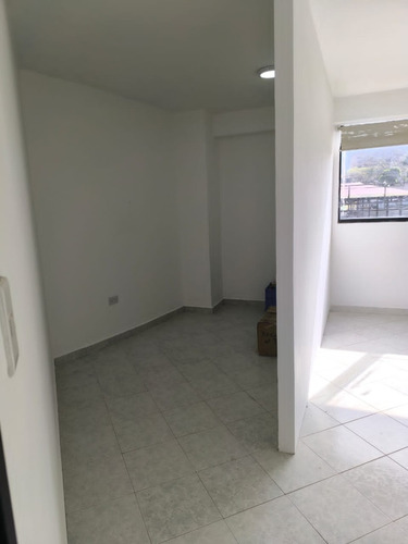 En Venta Apartamento Tipo Estudio En Mañongo Res. Bello Campo. Minerva K