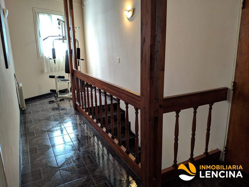 Imagen 12 de 27 de Casa En Venta - 3 Dormitorios 1 Depto - Bº La Cuesta