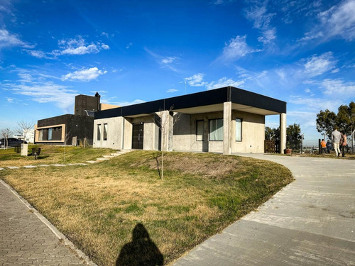 Construcción De Viviendas