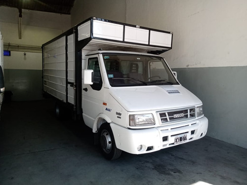 Imagen 1 de 8 de Iveco Daily 3510 Turbo. Titular.