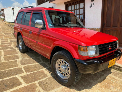 Mitsubishi Montero 2.6 V32 Wagon