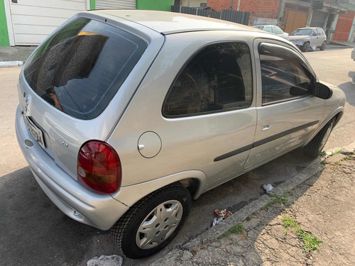 Imagem 3 de 11 de Chevrolet Corsa 1998 1.0 Wind 3p