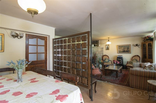 Imagen 7 de 19 de Casa En Venta De 5 Dorm. En Las Condes