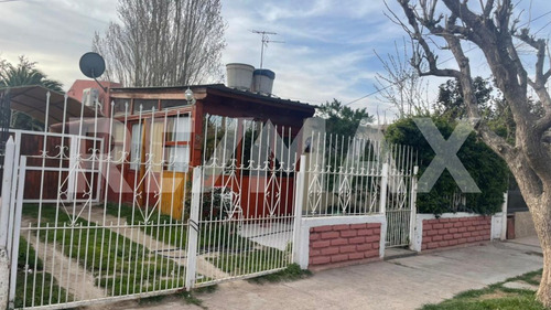 Venta Casa 3 Dormitorios-av. Libertador-centenario