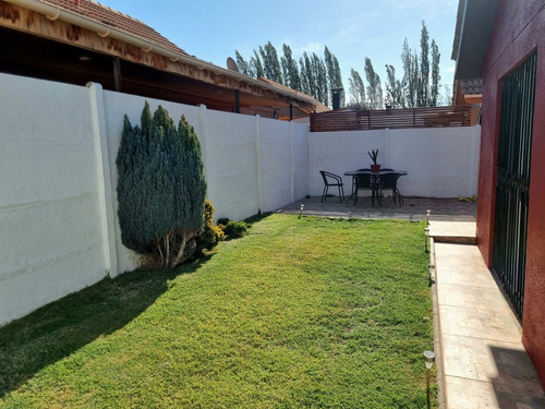Casa 3 Dormitorios, 2 Baños